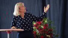 Artikelbild för artikeln: Väljarna spår rödgrön comeback – S favorit att bilda nästa regering