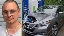 Artikelbild för artikeln: Mattias elbilsbatteri svällde - nekas ersättning efter batteriskada