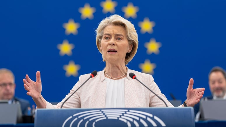 Artikelbild för artikeln: von der Leyen räddades kvar – M: "SD:s oansvariga misstroendeförklaring"