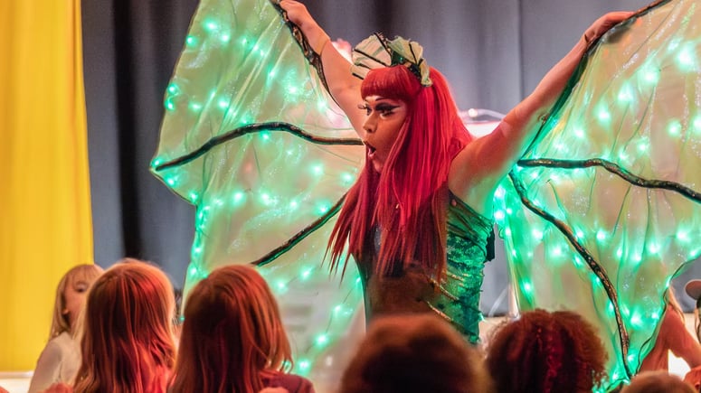 Artikelbild för artikeln: Färsk dom: Olagligt ifrågasätta dragqueen-show för barn