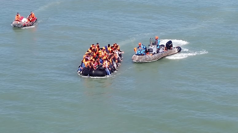 Artikelbild för artikeln: Pågående migrantinvasion till Storbritannien