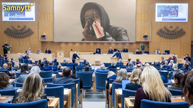 Artikelbild för artikeln: KLART: Tidöregeringen SKROTAR mängdrabatten för kriminella